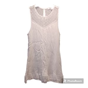 4/$20 Purple Snow Crepe Style lacy/crochet top tank mini dress Size Medium